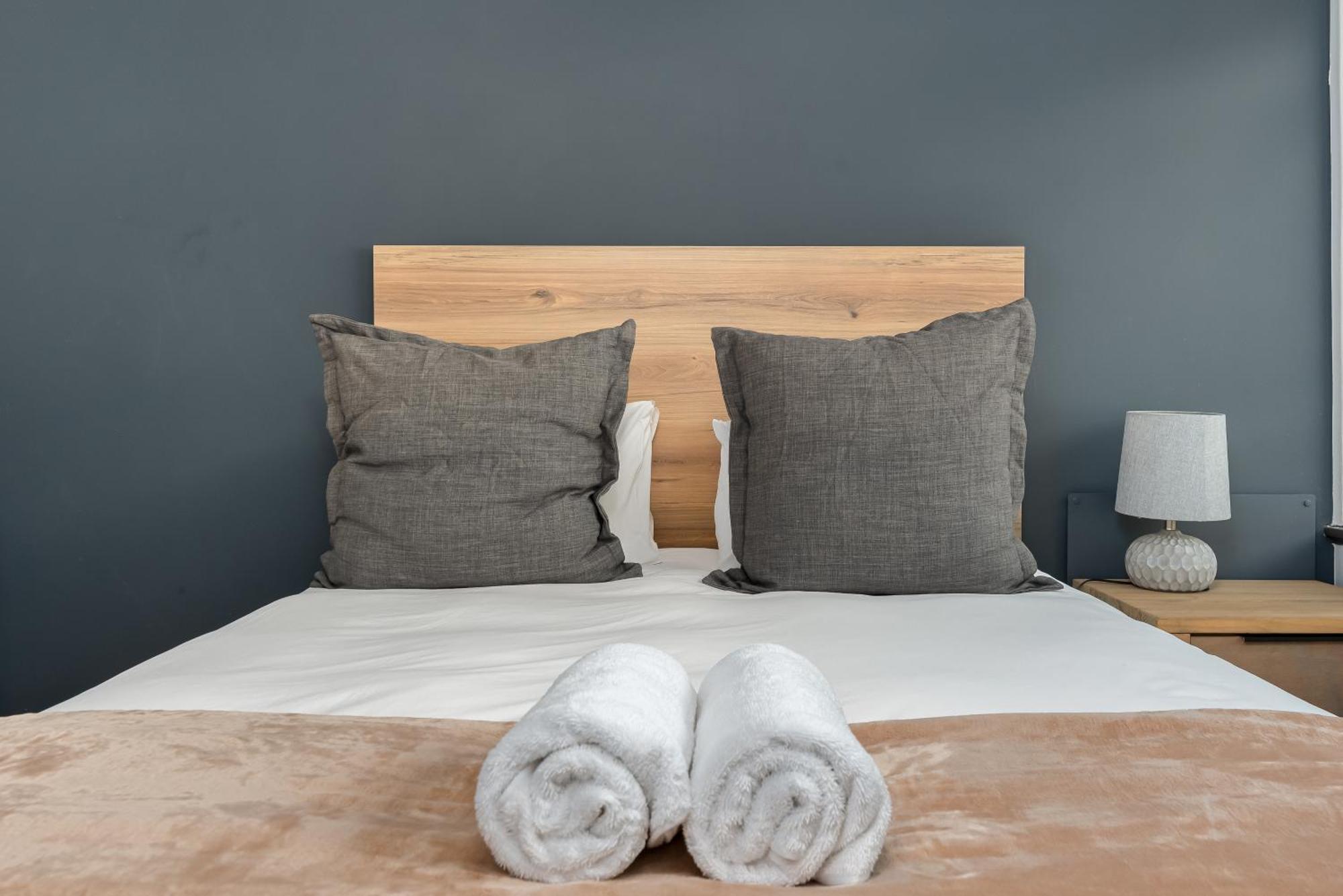 La Fayette Floor Apartment *